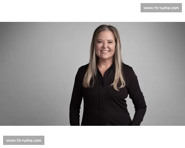 里昂俱乐部迎来历史性变革:老板辞职,蜜雪儿 - 康出任首位女性主席