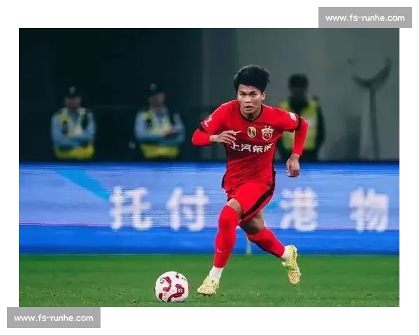 加布里埃尔力挺蒯纪闻：4 场造 4 球新星获顶级外援言传身教