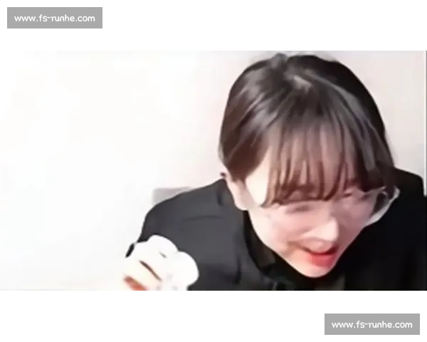 选手直播间“事故”不断，网友：这才是快乐源泉！